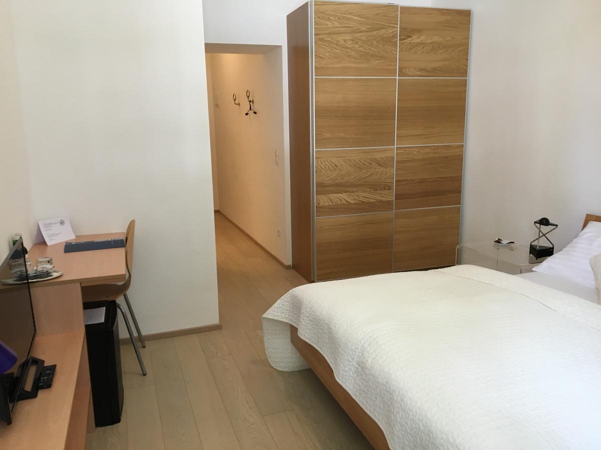 Hotel Wiener Kindl Kültér fotó